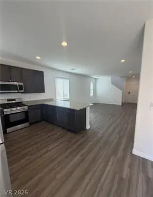 8074 Kings Guard Street, Las Vegas, NV 89139 Kitchen