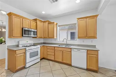 3879 Paint Court Kitchen