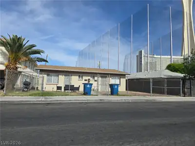 1713 Fairfield Avenue Las Vegas, NV 89102