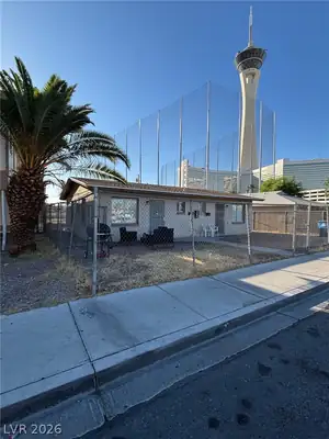 1713 Fairfield Avenue, Las Vegas, NV 89102 Front of Structure