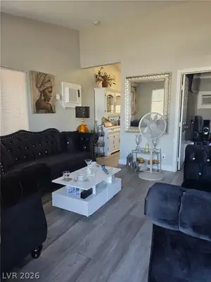 1713 Fairfield Avenue, Las Vegas, NV 89102 Living Room