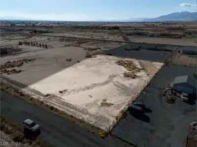 4861 West Dyer Road Aerial View