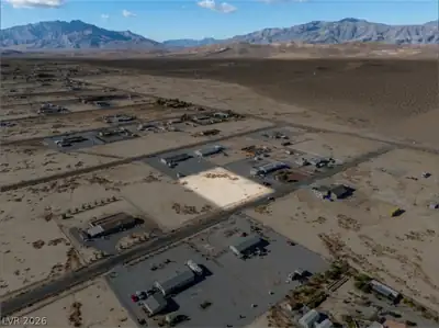 4861 West Dyer Road Aerial View