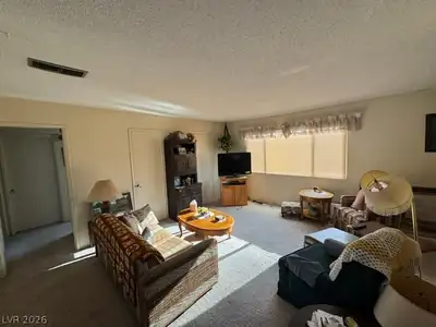 3831 Daisy Street 24 