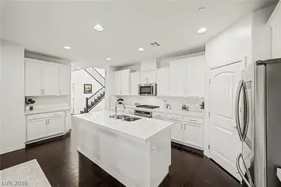 25 Via Corvina, Henderson, NV 89011 Kitchen