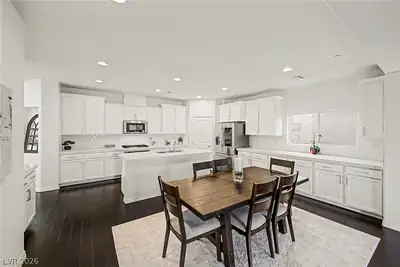 25 Via Corvina, Henderson, NV 89011 Kitchen
