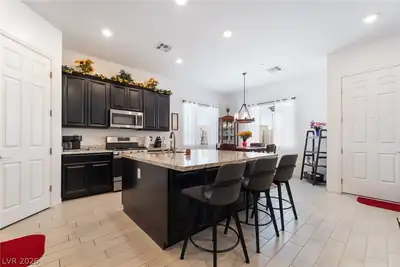 794 Hibiscuss Blossom Street, Henderson, NV 89011 Kitchen