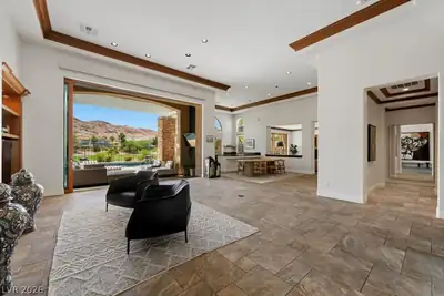 2393 Calico Creek Court, Las Vegas, NV 89135 Living Room