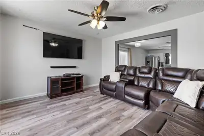 4314 Swandale Avenue, Las Vegas, NV 89121 Living Room