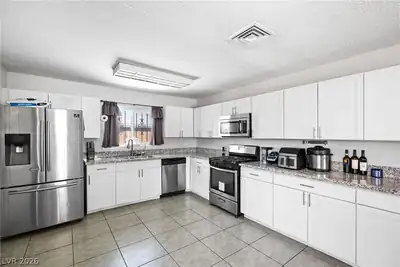 4314 Swandale Avenue, Las Vegas, NV 89121 Kitchen