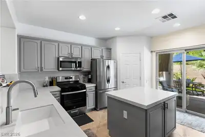 28 Gentilly Lace Avenue, Henderson, NV 89002 Kitchen