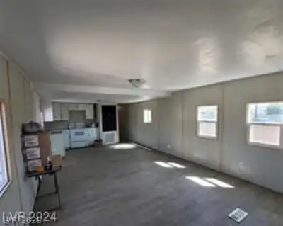 2884 Green Tree Avenue, Las Vegas, NV 89142 Living Room