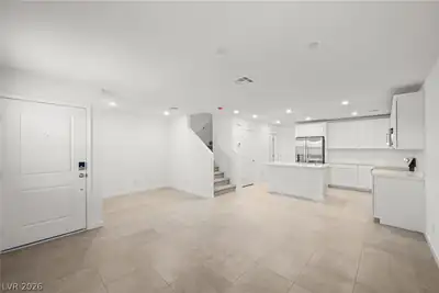 178 Stardust Grove Avenue, North Las Vegas, NV 89031 Entrance Foyer