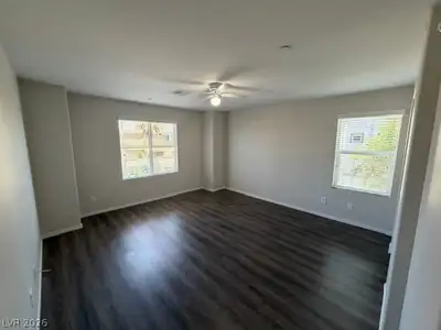 9050 West Tropicana Avenue 1077 Living Room