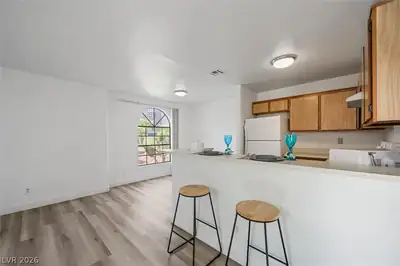 2980 Juniper Hills Boulevard 103 Kitchen