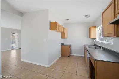 2836 Reynolds Avenue, North Las Vegas, NV 89030 Kitchen