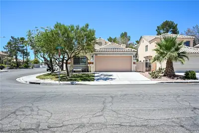 301 Lander Drive, Henderson