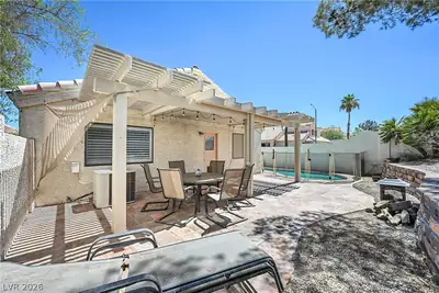 301 Lander Drive Patio