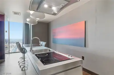 4381 West Flamingo Road 51301 Kitchen
