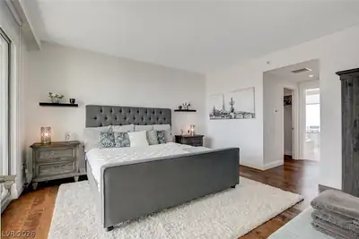 222 Karen Avenue 4101 Bedroom