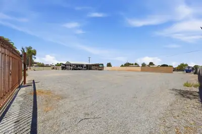 7996 La Cienega Street Lot