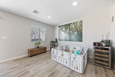 624 Black Sand Court, Henderson, NV 89011 Living Room