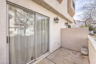 4029 Castle Cove Drive, Las Vegas, NV 89108 Patio