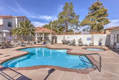 4029 Castle Cove Drive, Las Vegas, NV 89108 Pool