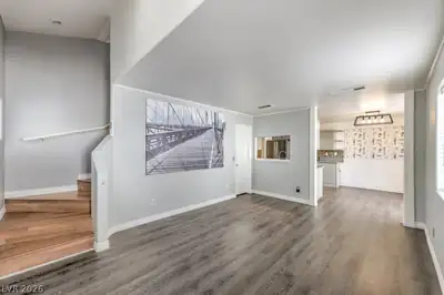 4029 Castle Cove Drive, Las Vegas, NV 89108 Living Room