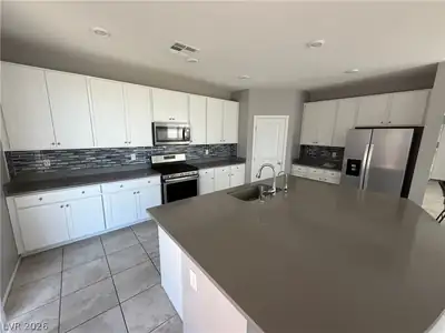 9757 West Meranto Avenue Kitchen