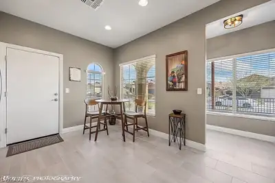 1304 Cottage Ridge Dining Area
