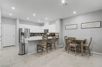 6740 Nimbus Avenue, Las Vegas, NV 89130 Kitchen