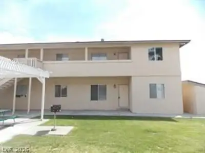 1448 Star Road 1 Front of Structure