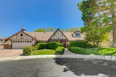 11 Pheasant Ridge Circle, Henderson