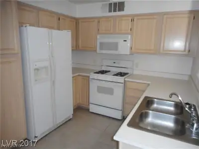 5710 East Tropicana Avenue 1046 Kitchen