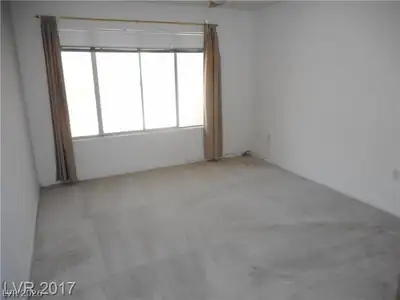 5710 East Tropicana Avenue 1046 Bedroom
