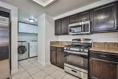 2441 Sage Pointe Circle, Las Vegas, NV 89128 Kitchen