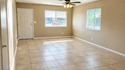 4080 Studio Street Living Room