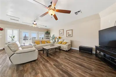 1285 East Embry Avenue Living Room