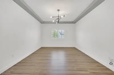 913 Hickory Park Street Living Room
