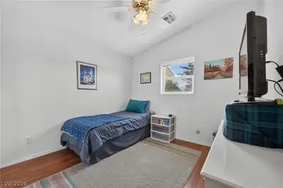 1531 West Hickory Street Bedroom