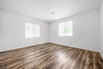 4410 Outlook Vista Avenue Bedroom