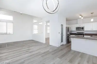 1857 Poetic Valley Circle, Henderson, NV 89012 Kitchen