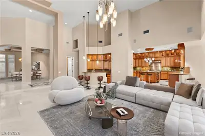 9308 Canyon Classic Drive Living Room