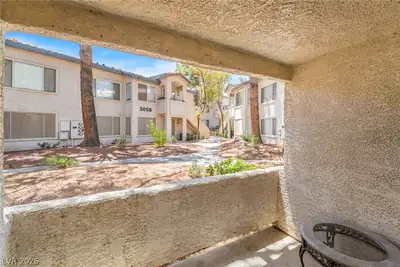 3060 Tarpon Drive 102 Patio
