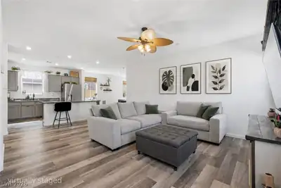 10981 Fennel Avenue Living Room