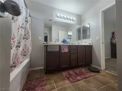1713 Ronzard Avenue, North Las Vegas, NV 89032 Primary Bathroom