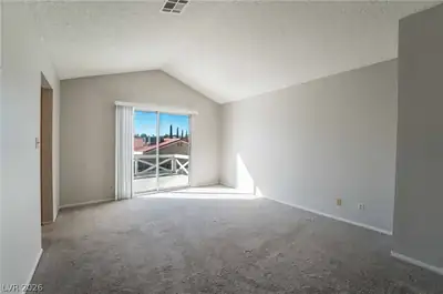 8705 Isola Drive, Las Vegas, NV 89117 Bedroom