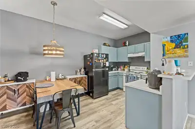 2041 Hussium Hills Street 207 Kitchen