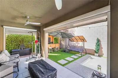 12825 Alcores Street Patio
